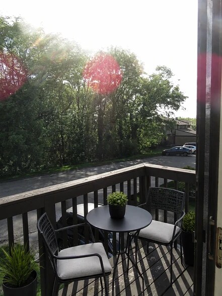 Front Porch - 2816 Bingham Dr