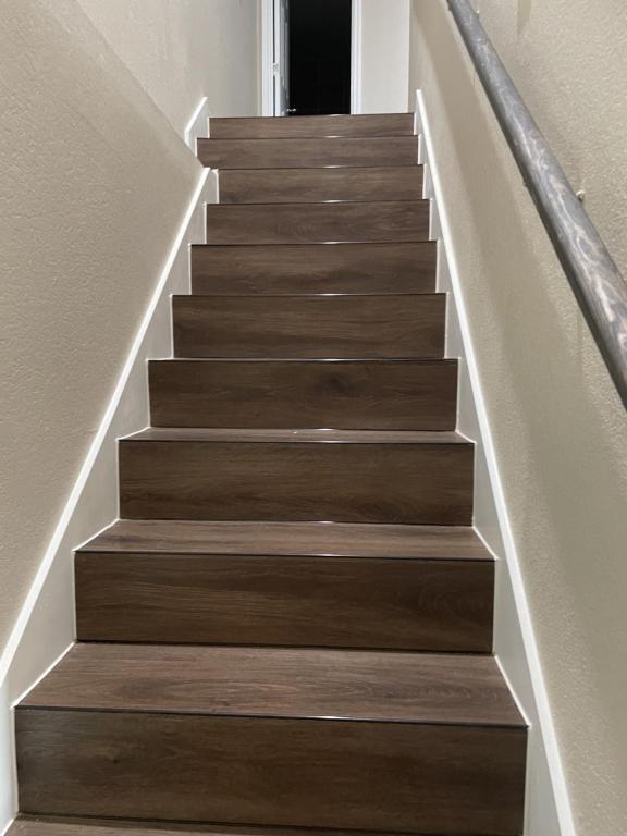 Building Photo - 512 Raymond St