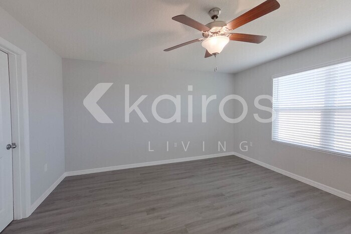 Building Photo - 8681 SW 43rd Ter