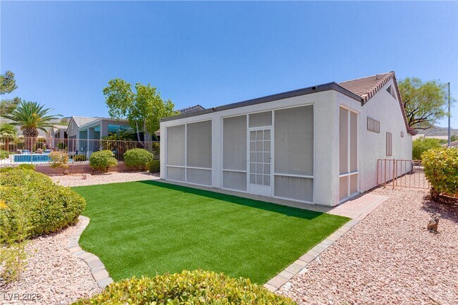 Building Photo - 2084 Tiger Links Dr