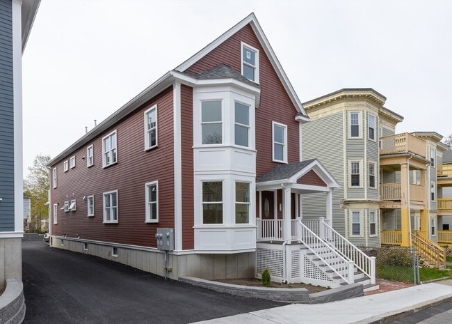 Building Photo - 48 W Tremlett St