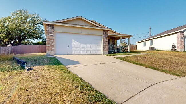 Building Photo - FREE DECEMBER RENT! PETS WELCOME!!!