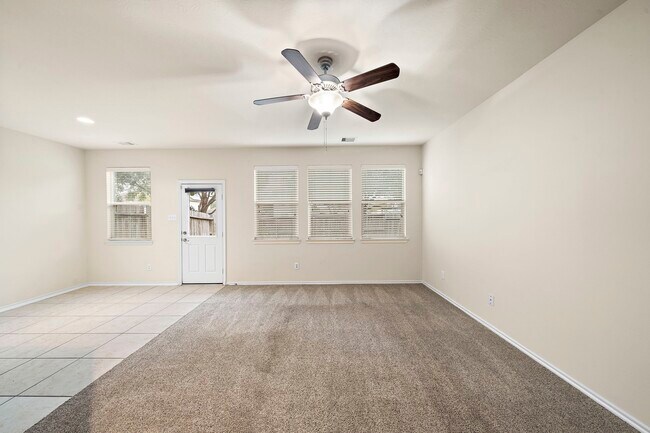 Building Photo - 3315 Victorian Manor Ln