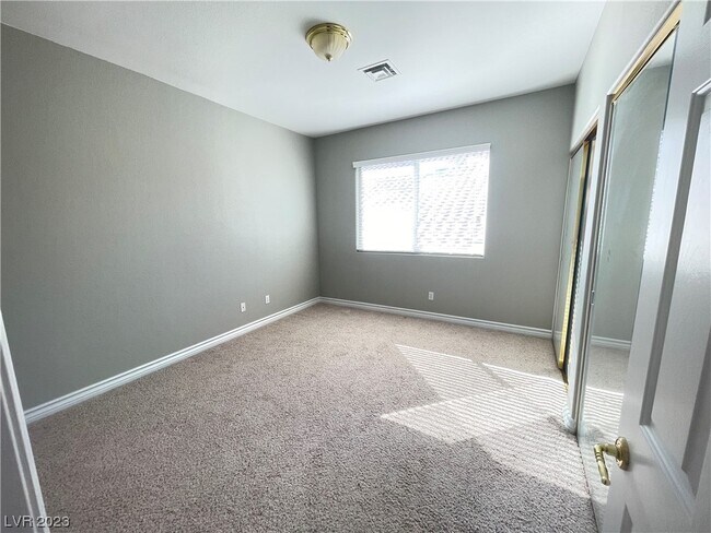 Building Photo - 1254 Autumn Wind Way