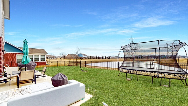 Building Photo - 6323 Burgin Dr