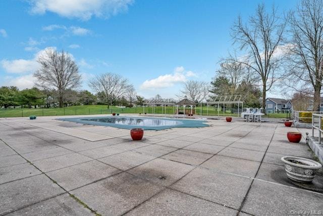 Building Photo - 745 Spring Lake Dr