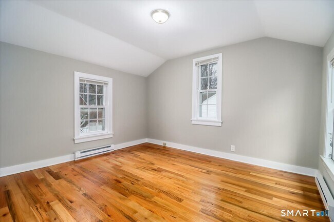 Building Photo - 23 S Main St