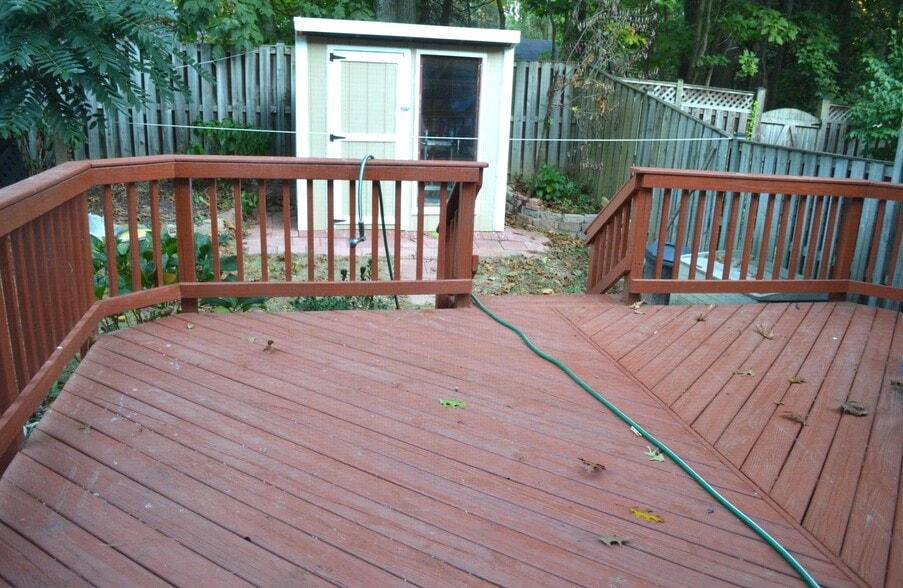 Backyard patio - 17129 Briardale Rd