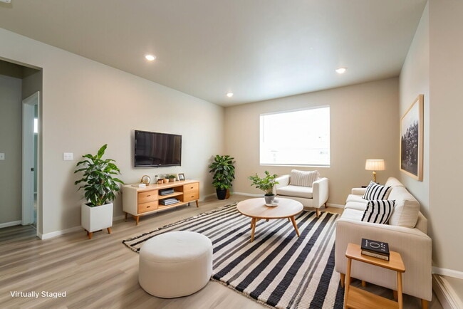 Building Photo - 9243 Salida St