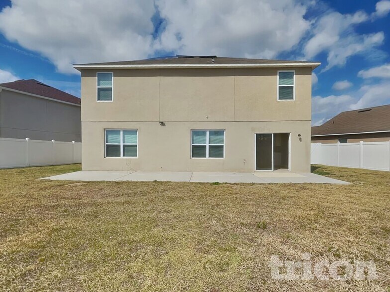 Building Photo - 2206 Rockmart Loop