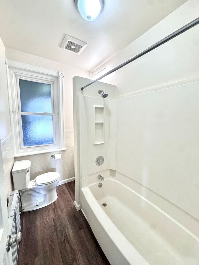 Building Photo - 1149 W Turner St