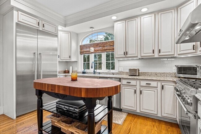 Building Photo - 34 Glen Rd