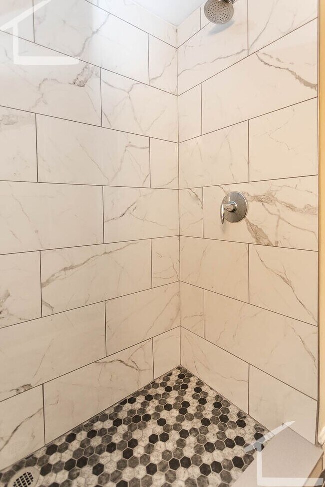 Building Photo - 474 Fulton St