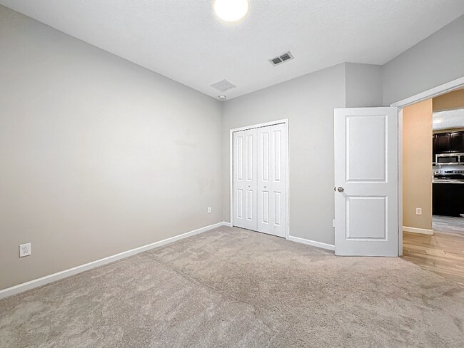 Building Photo - 9504 Lovage Ln