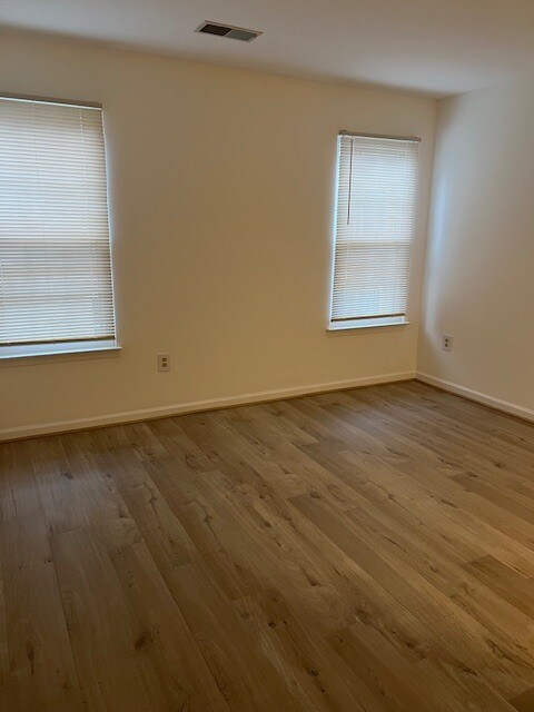 Second bedroom - 121 Timberbrook Ln