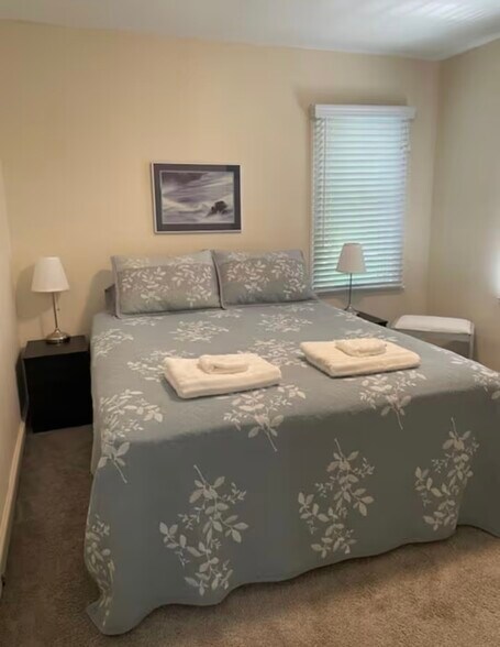 Primary Photo - 213 S 7th St