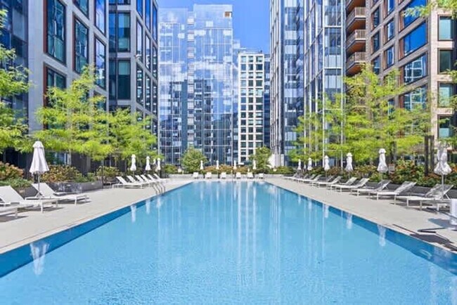 Building Photo - 131-149-149 Seaport Blvd