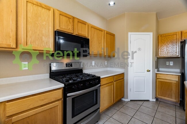 Building Photo - CALL US TODAY AT (505) 808-6467 TO SCHEDUL...