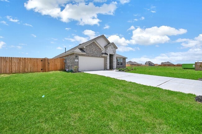 Building Photo - 7303 Keechi Pl