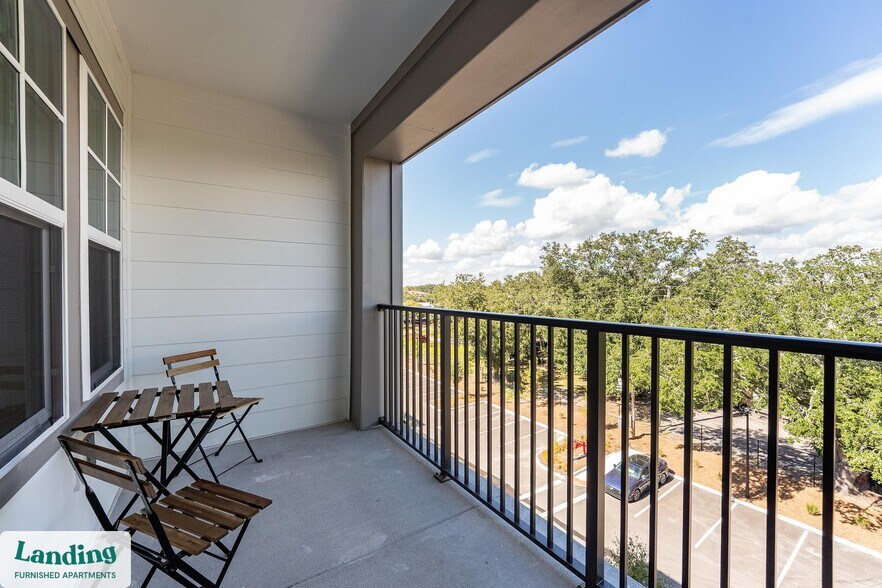 Building Photo - 1225 Utica Dr