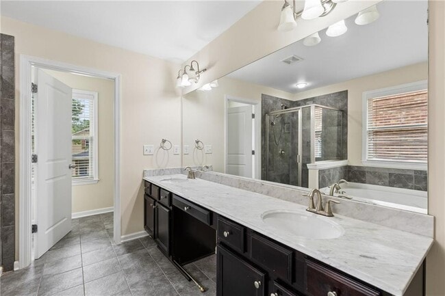 Building Photo - 5011 Morriscastle Dr