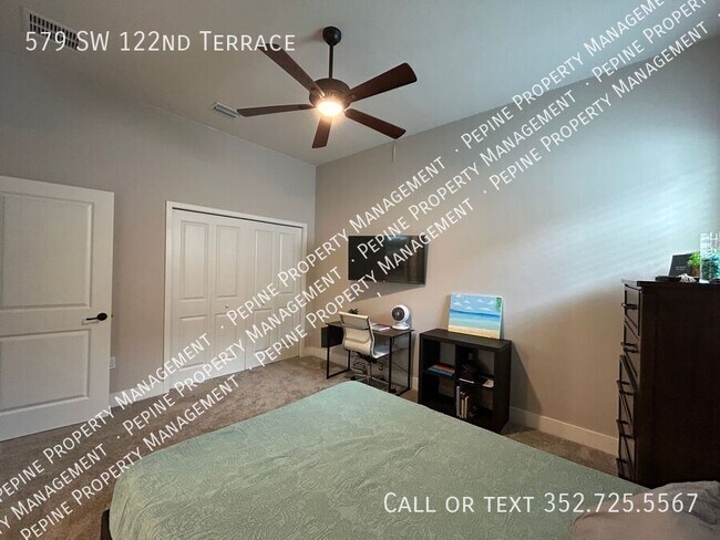 Building Photo - 579 SW 122nd Terrace