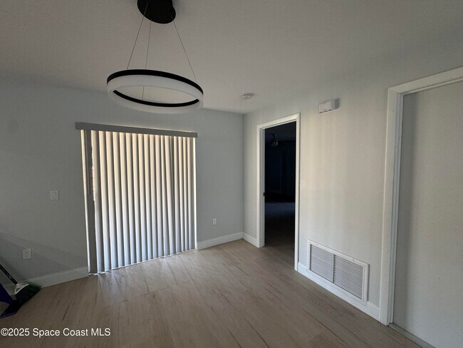 Building Photo - 1320 Woodingham Dr
