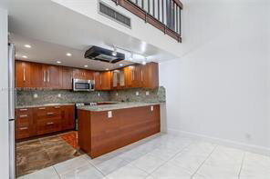 Building Photo - 20879 W Country Club Dr