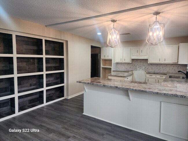 Building Photo - 2275 Edson Dr