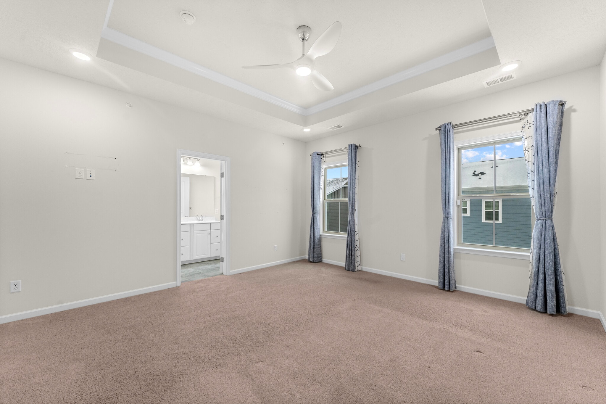 Building Photo - 2008 Hemlock Ln