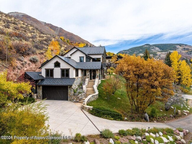 Building Photo - 349 Draw Dr