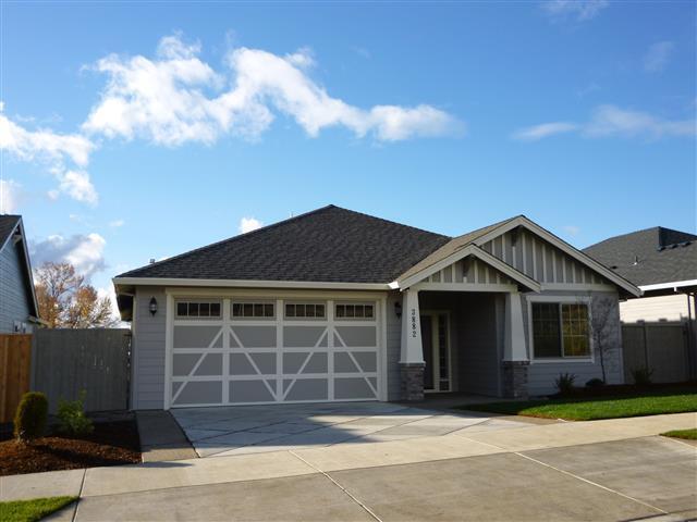 Primary Photo - Beautiful East Medford Home!