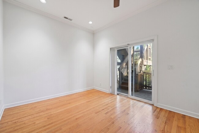 Building Photo - 1725 W Ellen St