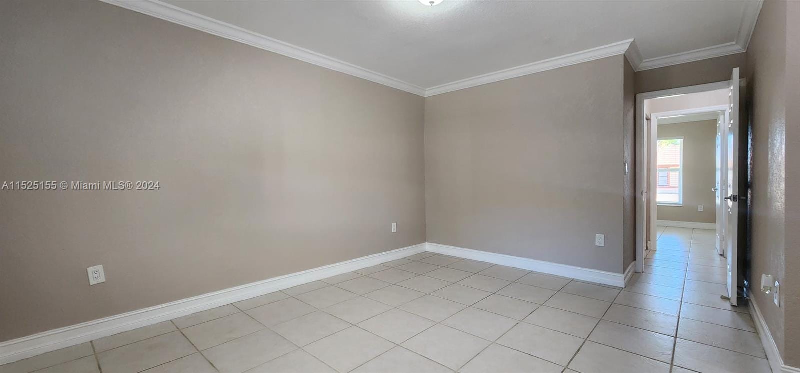 Building Photo - 19259 SW 118th Pl