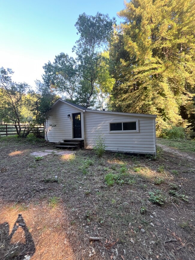 Building Photo - 1946 Green Valley Rd