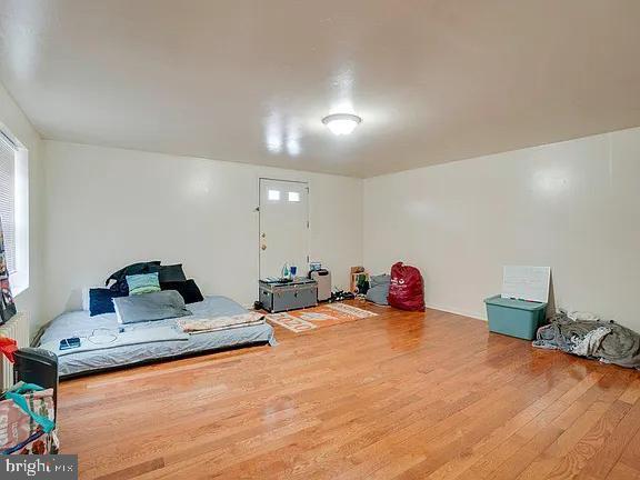 Building Photo - 869 Hollins St