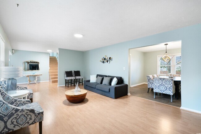 Building Photo - 917 9th Ave S