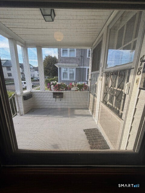 Building Photo - 78 Scofield Ave