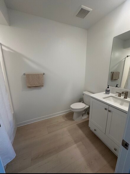 Building Photo - 1201 Lasso Way