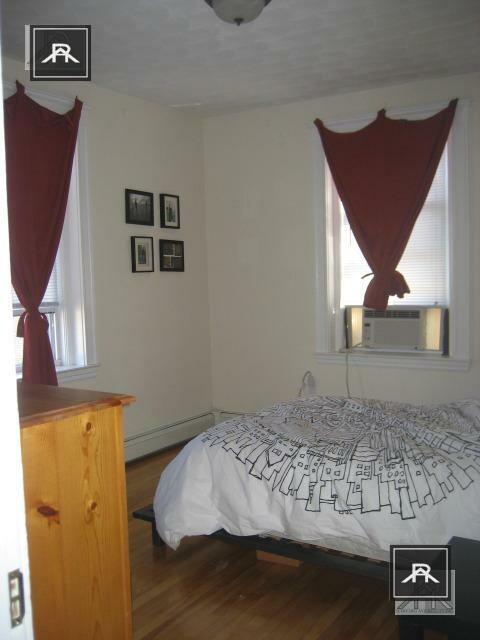 Building Photo - 3 bedroom in Brookline MA 02446