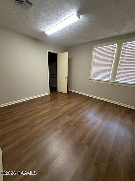 Building Photo - 107 S College Rd