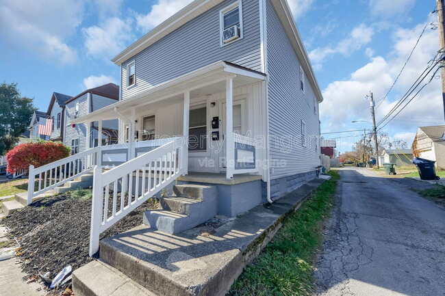 Building Photo - 1803 S 6th St