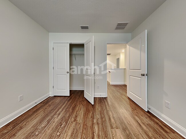 Building Photo - 83 Banyan Forest Drive