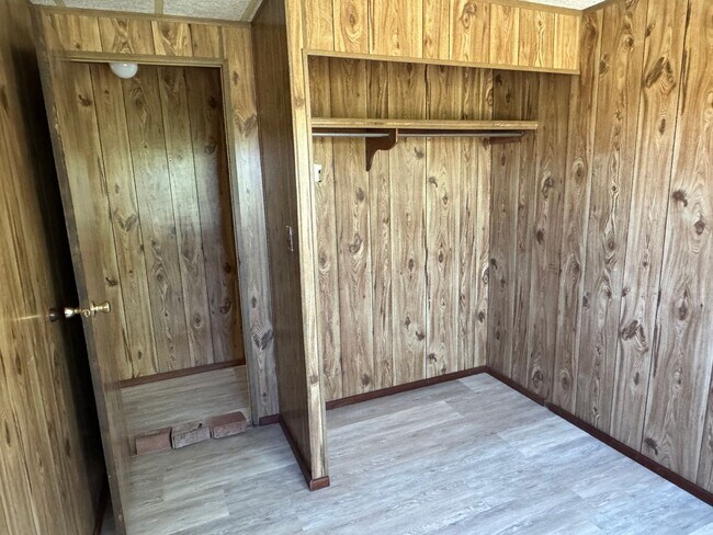 Building Photo - 3 Bedroom, 2 Bathroom Home in Tijeras, NM