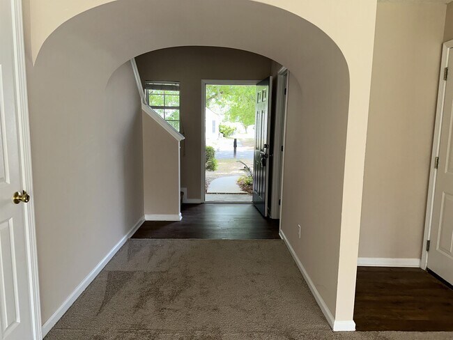 Building Photo - 116 Stoney Crossing