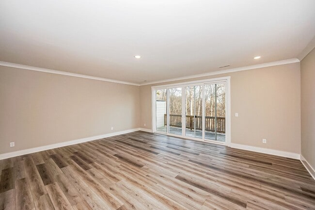 Building Photo - OPEN HOUSE SATURDAY 2/20/26 : 2PM - 4PM - FIRST MONTH FREE