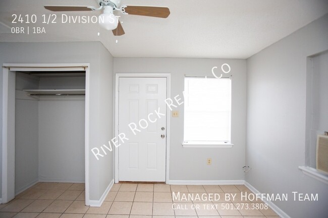 Building Photo - 2410 1/2 Division Street - MOVE IN SPECIAL!