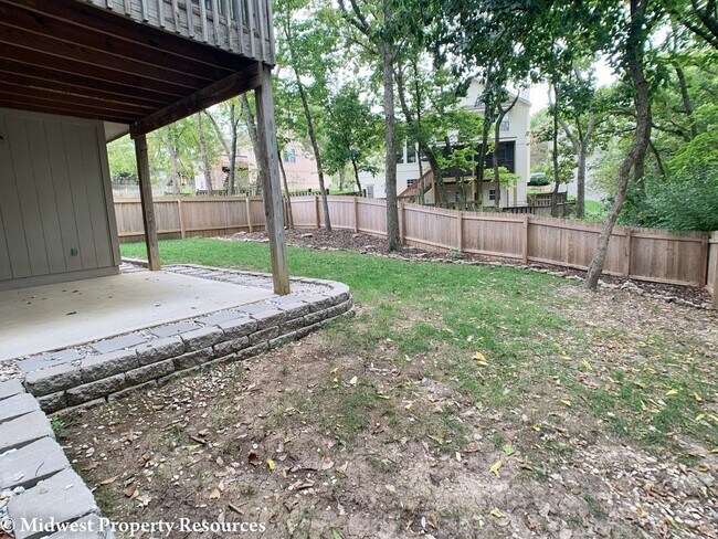 Building Photo - 3 Bedroom Home For Rent | Offered by Midwe...