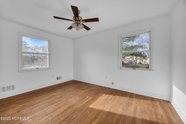 Building Photo - 107 Old Bridge Dr