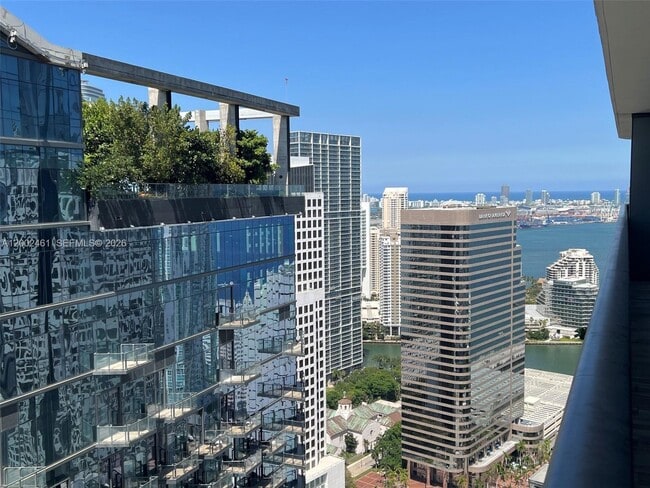 Building Photo - 801 S Miami Ave